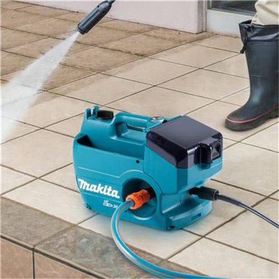 マキタ (makita) 充電式高圧洗浄機 (本体のみ) [洗浄作業 掃除 洗車 家周り 水まき 清水専用 電動 水道直結] MHW080DZK 